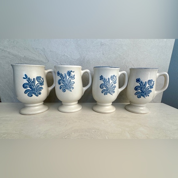 Pfaltzgraff Other - Vintage Pfaltzgraff Yorktowne Pattern Pedestal Coffee Mugs Cups EUC Set Of 4